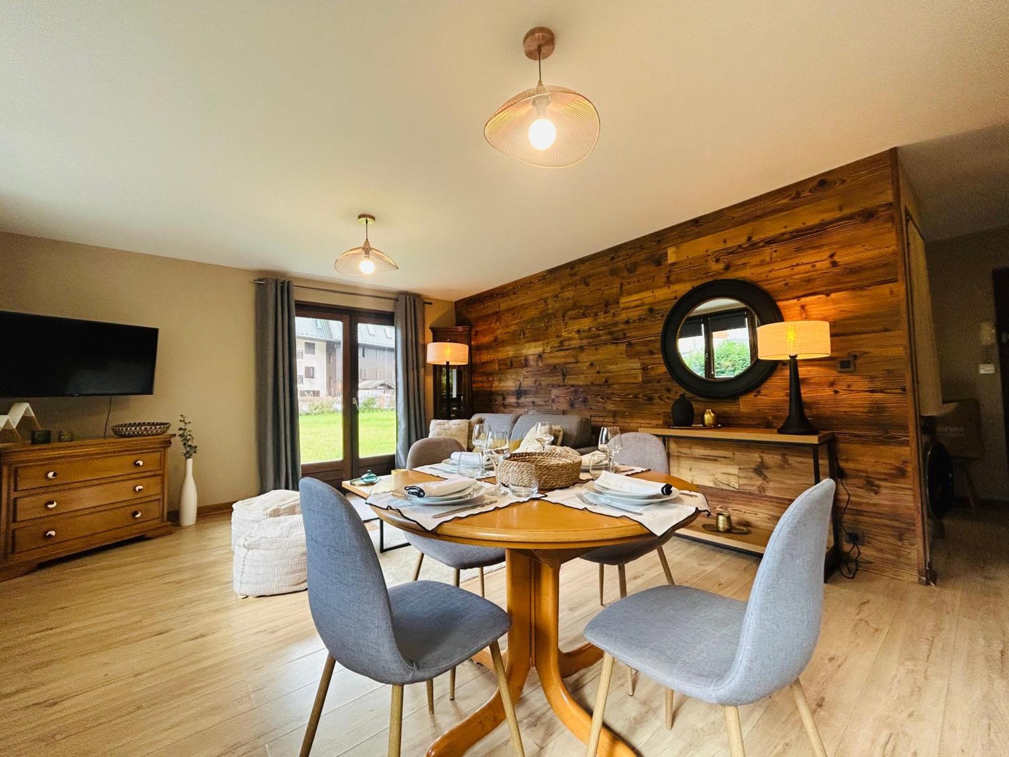 Appartement Style Chalet Avec Grande Terrasse Et Parking Prive Chamonix Exteriér fotografie